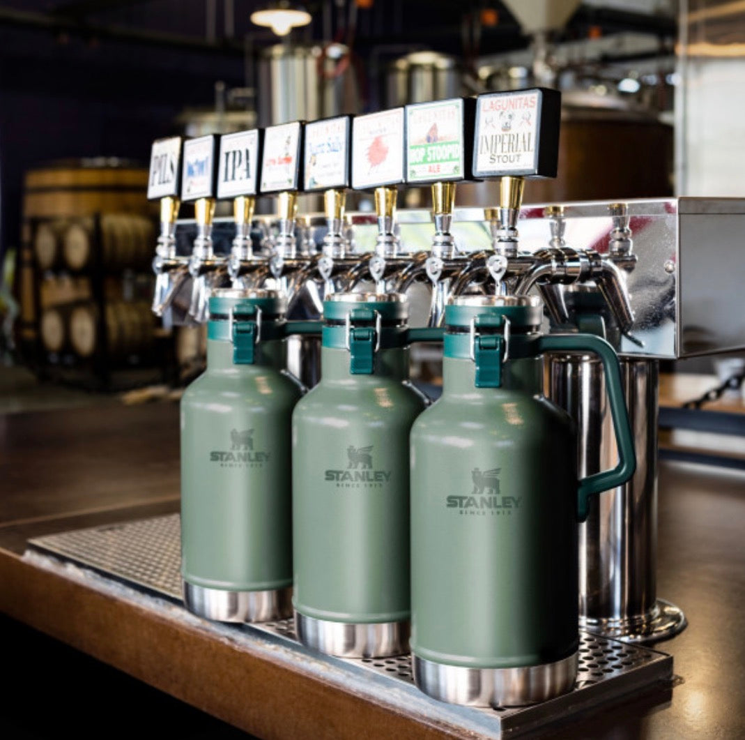 Stanley Classic Vacuum Growler, 1.9L product view