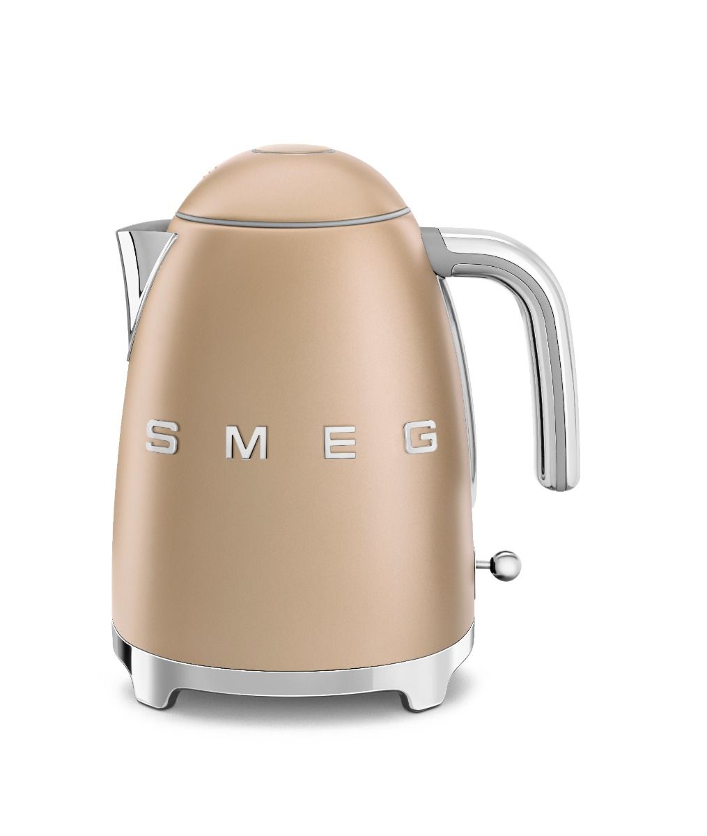Smeg 1.7L Matte Champagne Retro Cordless Kettle product view